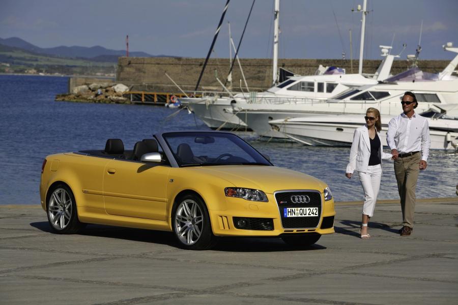  Audi RS4 Cabriolet (B7, 8H) 2006 года  (фото 1 из 42)